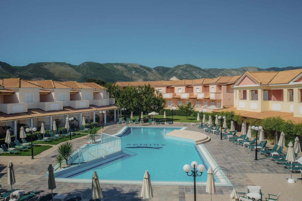 Ecoresort Hotel Zefyros Agios Kirikos  Exterior photo